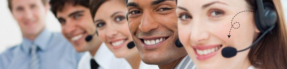 kişi, şahıs, gülümsemek, gülüş, insan yüzü, diş içeren bir resim  Açıklama otomatik olarak oluşturuldu